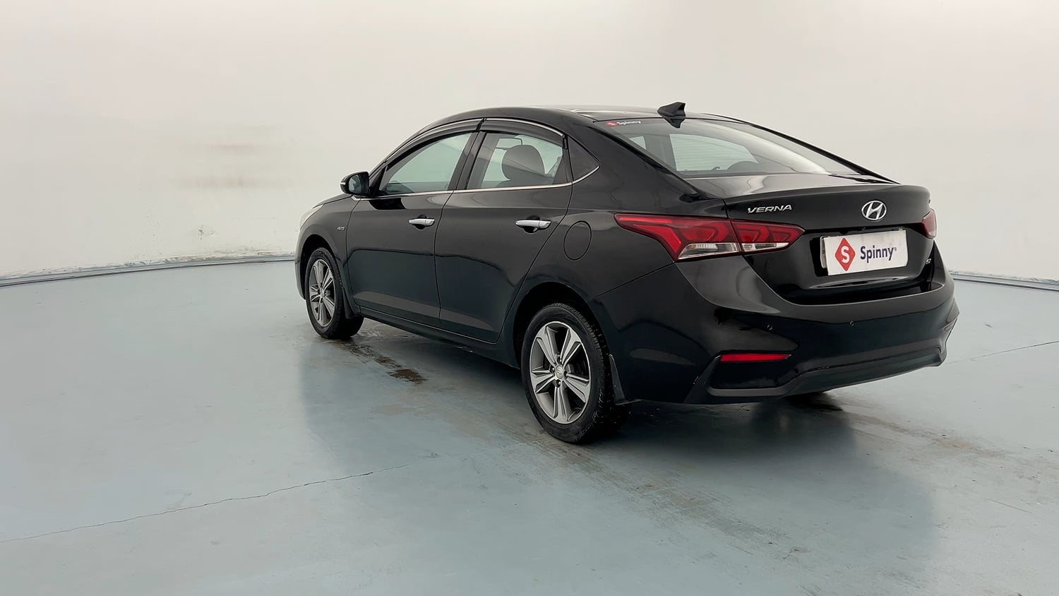 Used 2019 Hyundai Verna SX Plus 1.6 VTVT AT Petrol Automatic exterior LEFT REAR CORNER VIEW