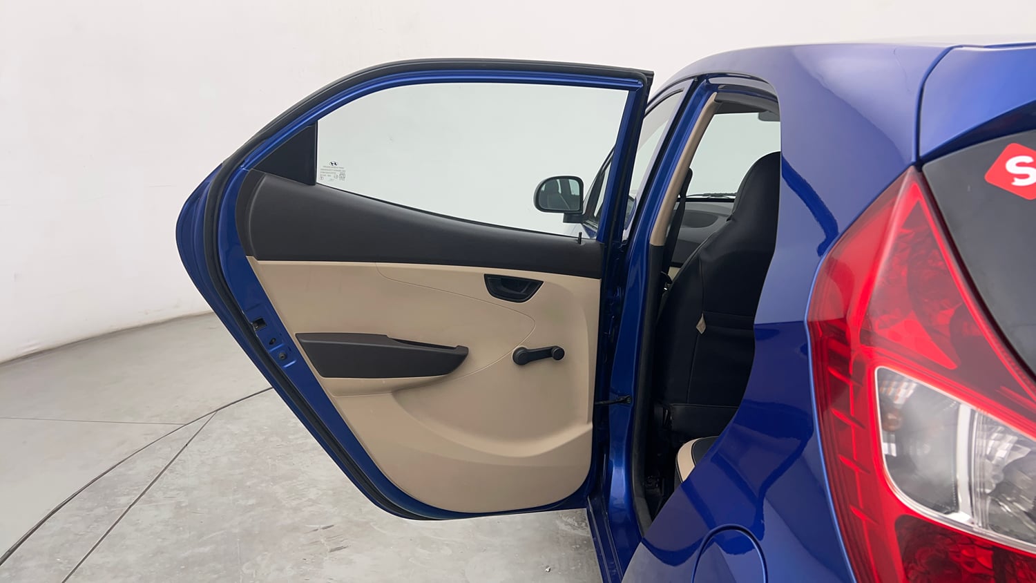 Used 2016 Hyundai Eon Era + AirBag Petrol Manual interior LEFT REAR DOOR OPEN VIEW