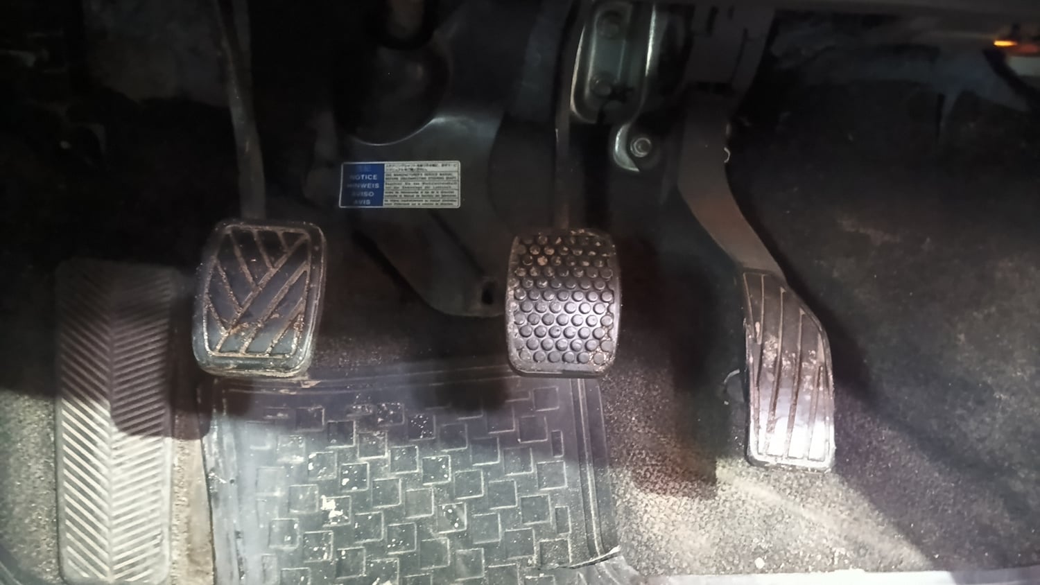 Used 2016 Maruti Suzuki Ciaz ZXi+ RS Petrol Manual interior PEDALS VIEW