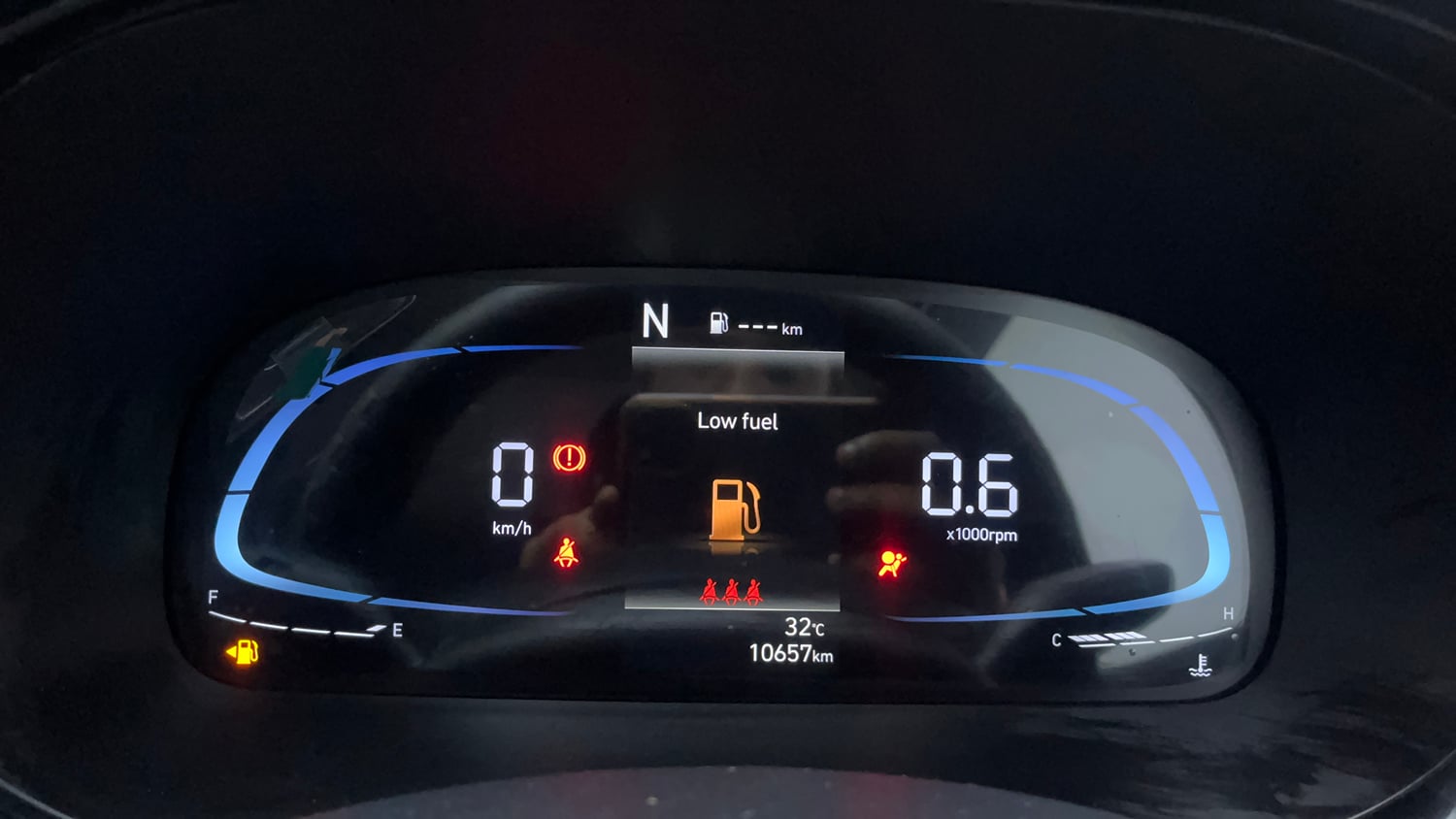 Used 2024 Hyundai Exter SX (O) 1.2 AMT Petrol Automatic interior CLUSTERMETER VIEW