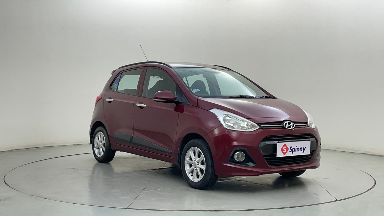 Used 2016 Hyundai Grand i10 Asta AT 1.2 Kappa VTVT Petrol Automatic exterior RIGHT FRONT CORNER VIEW