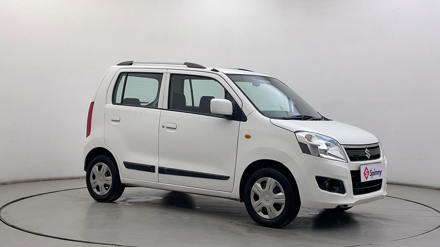 Used 2015 Maruti Suzuki Wagon R VXI Petrol Manual exterior RIGHT FRONT CORNER VIEW