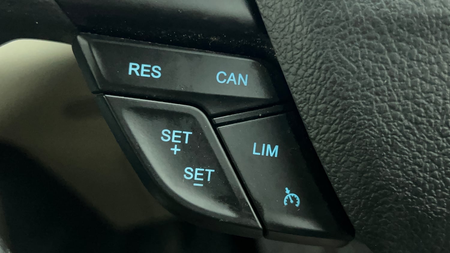 Used 2021 Ford EcoSport Titanium Plus 1.5L Ti-VCT AT Petrol Automatic top_features Cruise control