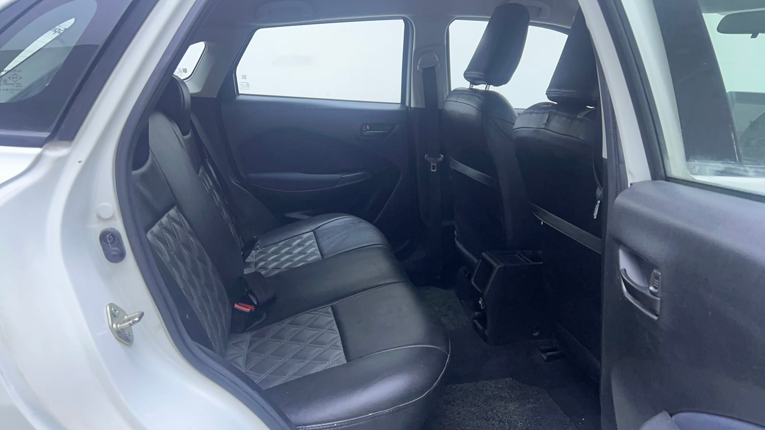 Used 2022 Maruti Suzuki Baleno Delta Petrol Manual interior RIGHT SIDE REAR DOOR CABIN VIEW