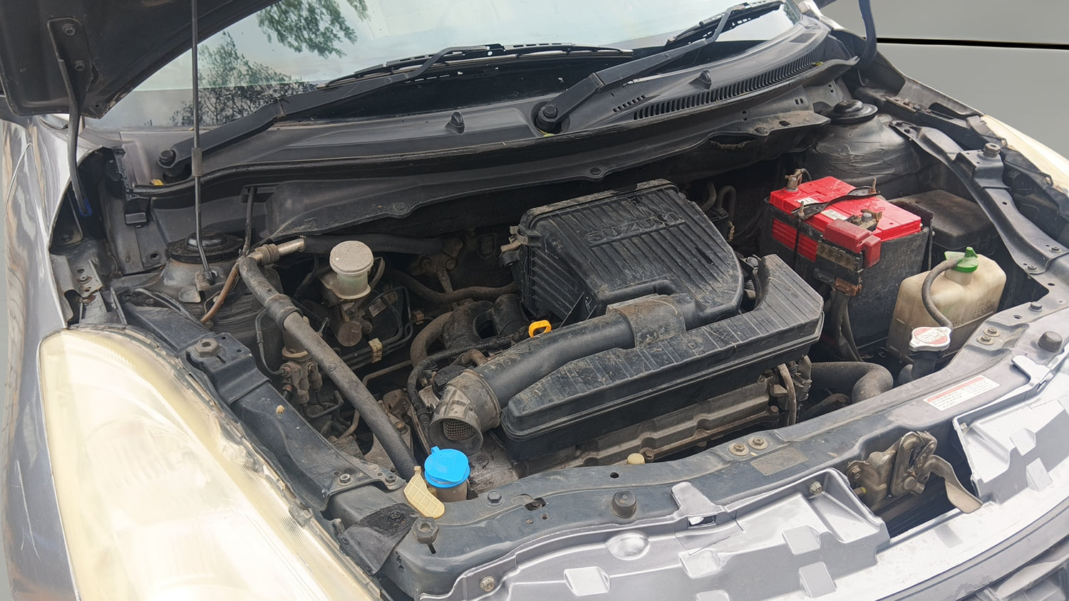 Used 2013 Maruti Suzuki Swift Dzire LXI Petrol Manual engine ENGINE RIGHT SIDE VIEW