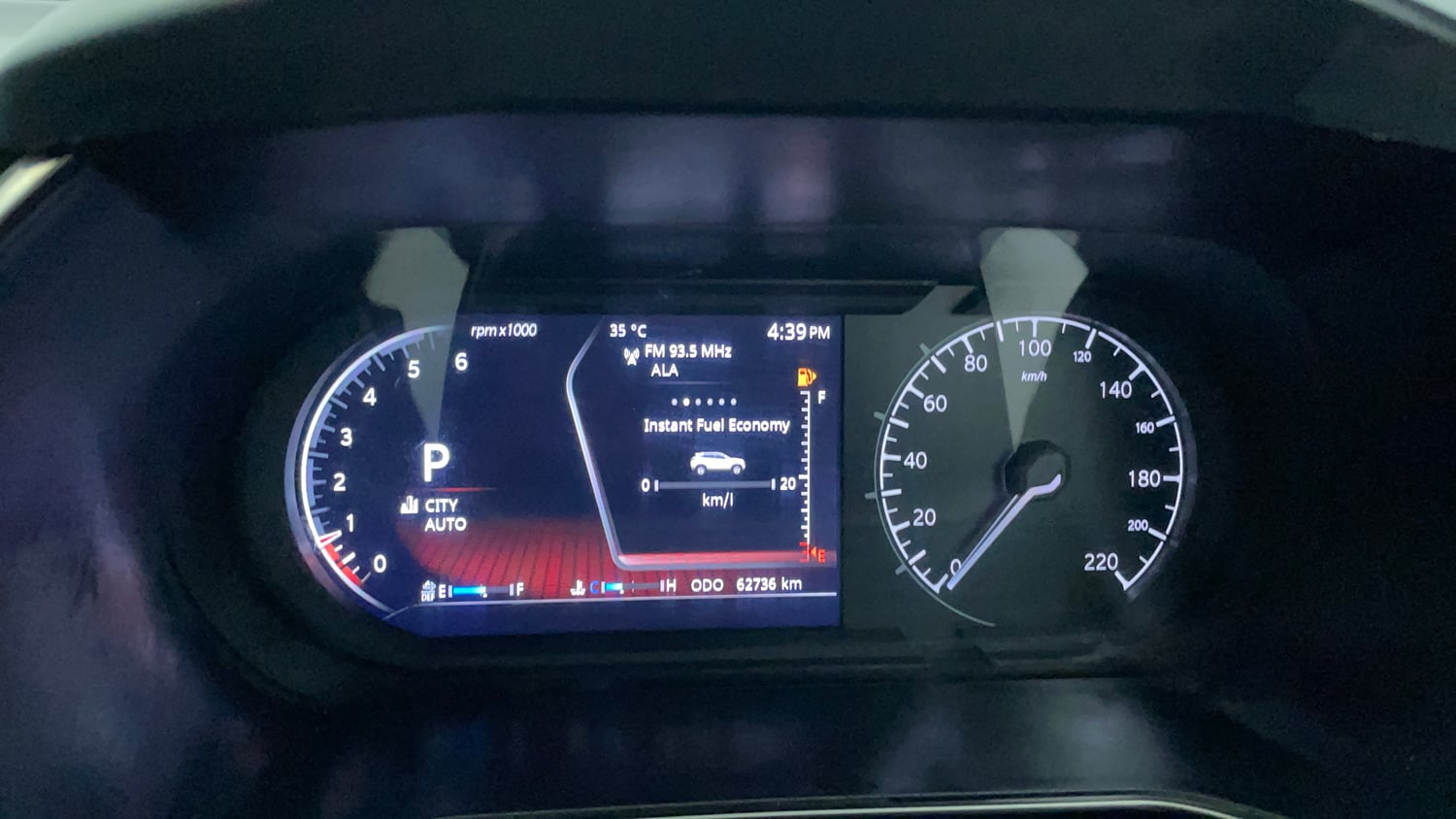 Used 2022 Tata Harrier XZA Plus Dark Edition Diesel Automatic interior CLUSTERMETER VIEW