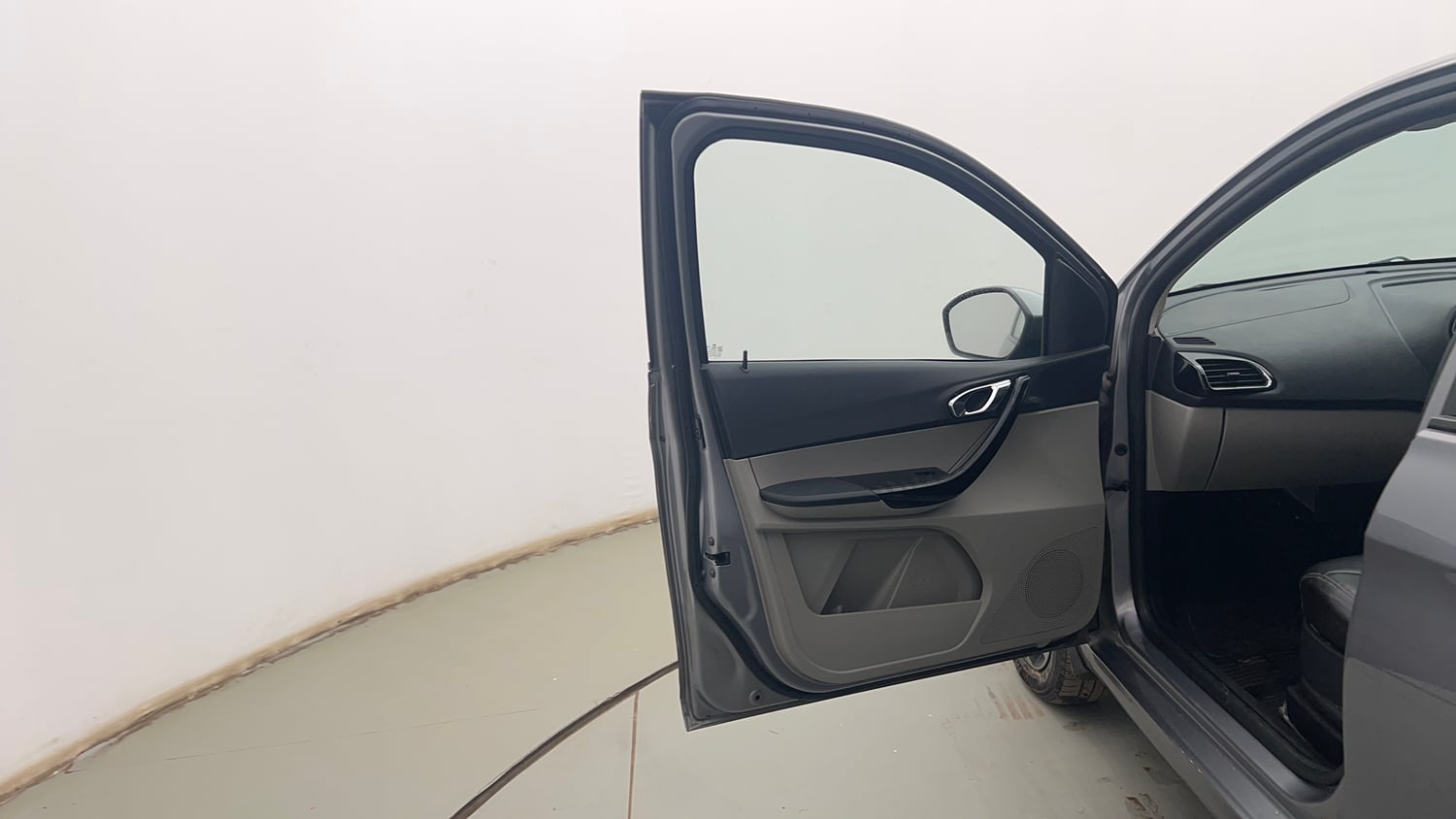 Used 2019 Tata Tiago Revotron XZ Petrol Manual interior LEFT FRONT DOOR OPEN VIEW