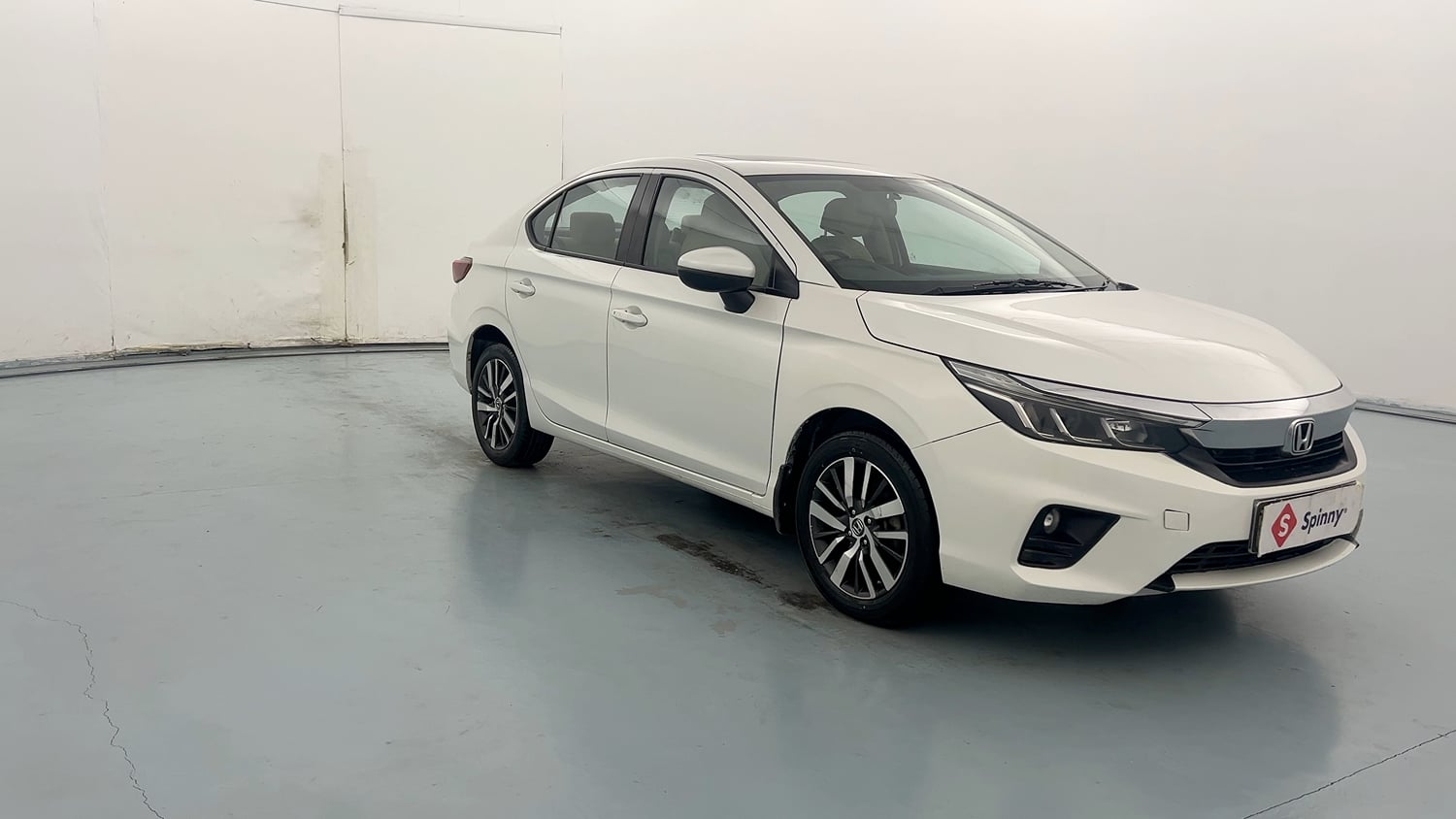 Used 2022 Honda City VX Diesel Diesel Manual exterior RIGHT FRONT CORNER VIEW