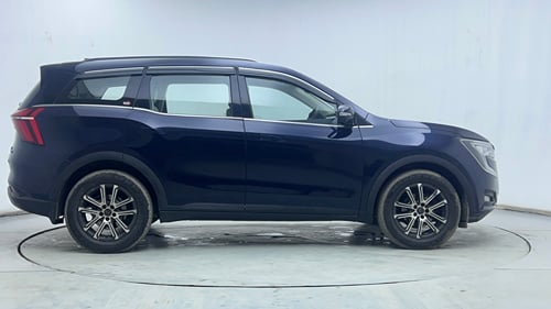 Used 2022 Mahindra XUV700 AX 7 Petrol AT Luxury Pack 7 STR Petrol Automatic exterior RIGHT SIDE VIEW