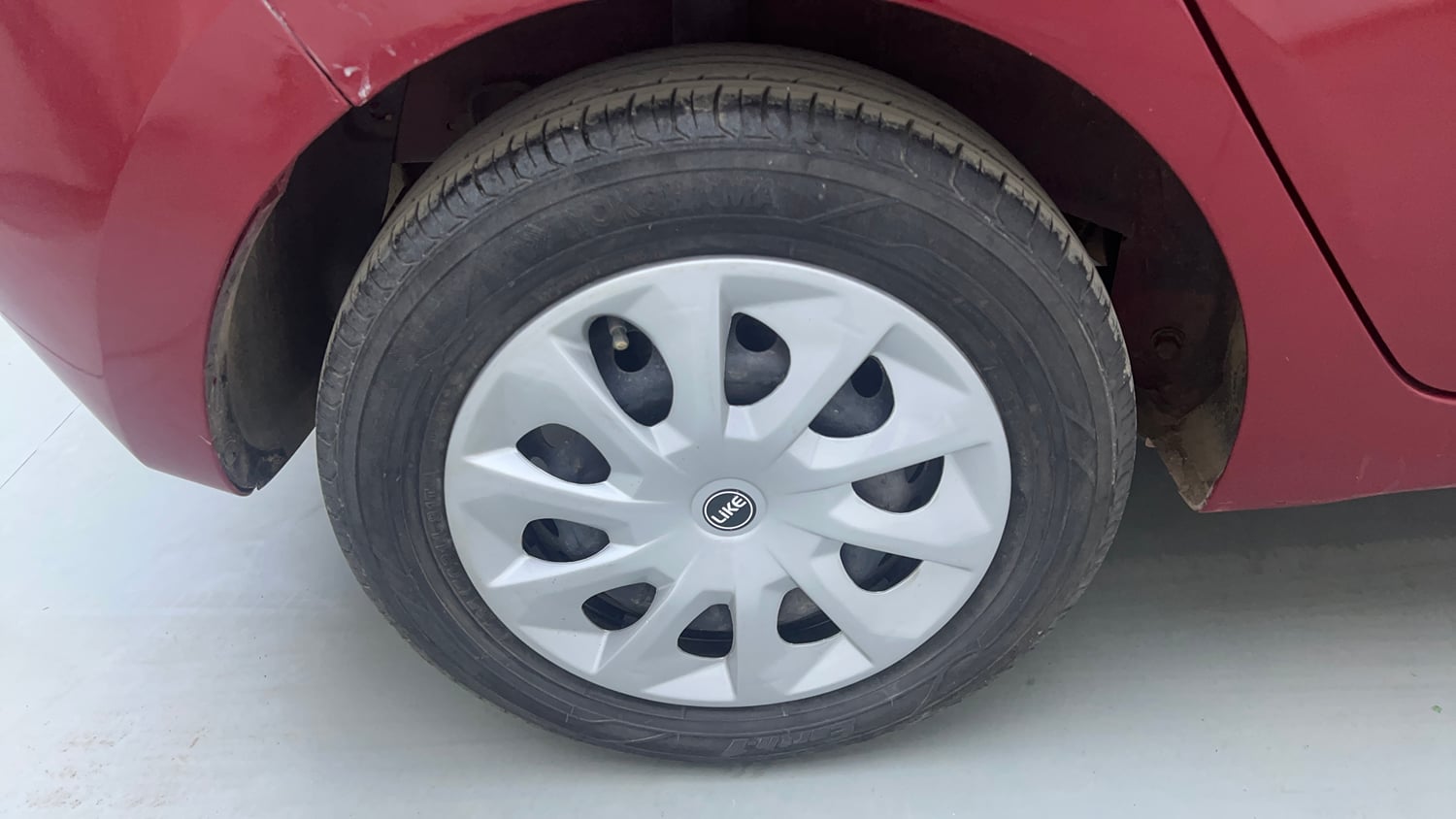 Used 2019 Hyundai Grand i10 Sportz U2 1.2 CRDi Diesel Manual tyres RIGHT REAR TYRE RIM VIEW