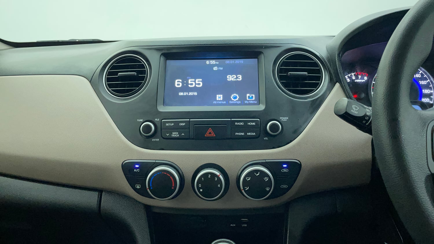 Used 2019 Hyundai Grand i10 Sportz AT 1.2 Kappa VTVT Petrol Automatic interior MUSIC SYSTEM & AC CONTROL VIEW