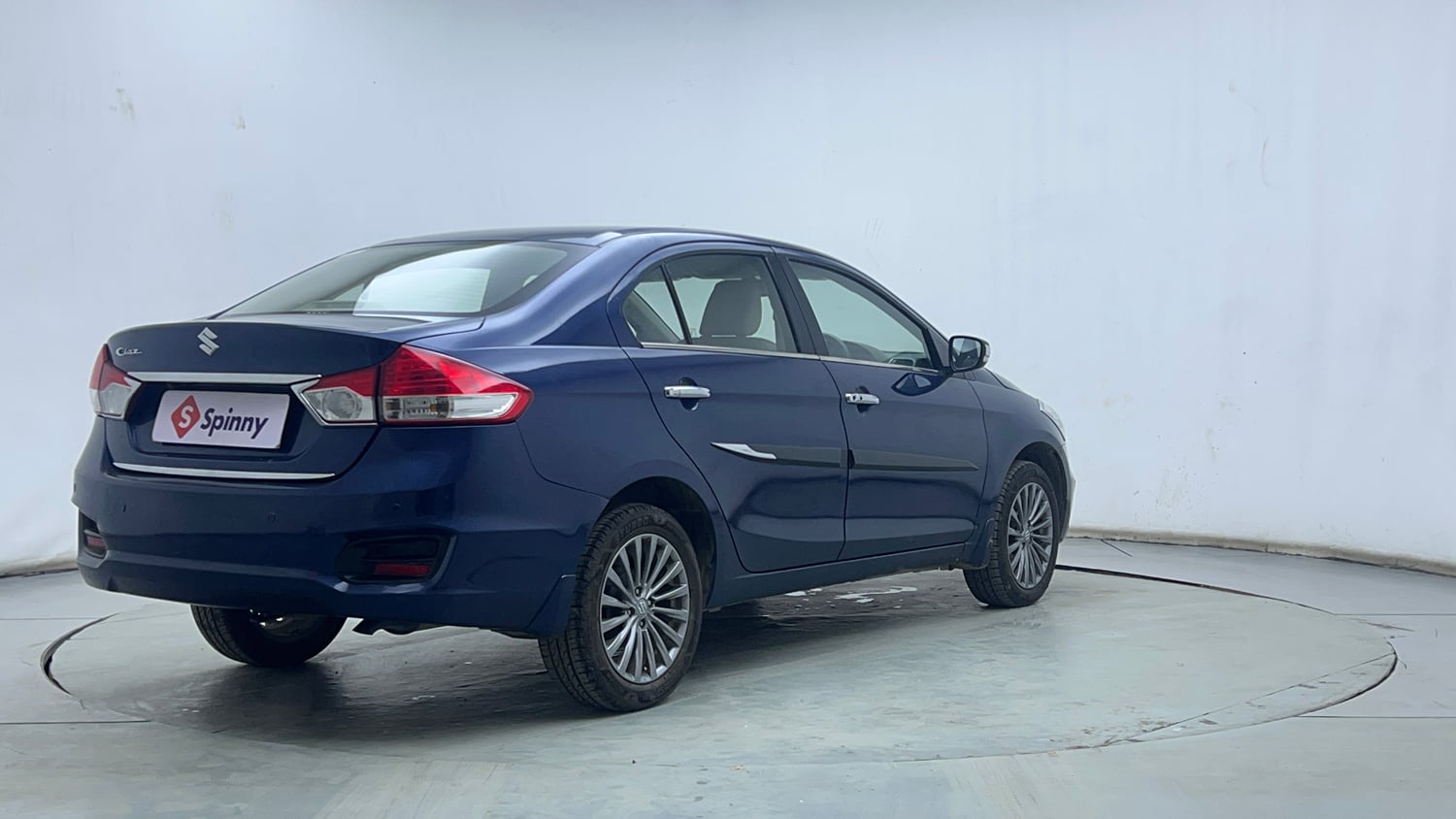 Used 2018 Maruti Suzuki Ciaz Alpha 1.4 MT Petrol Manual exterior RIGHT REAR CORNER VIEW