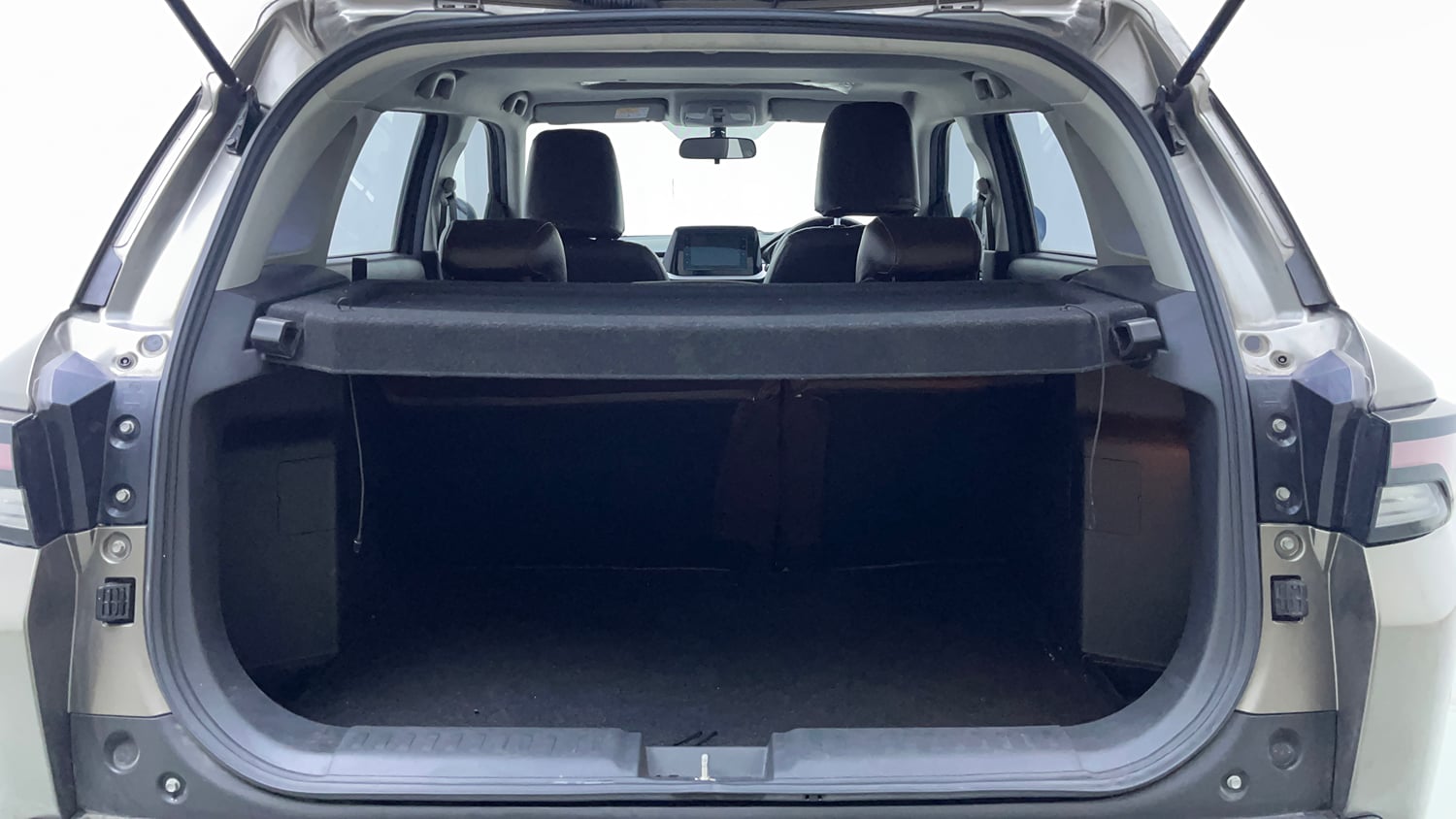 Used 2024 Maruti Suzuki Brezza ZXi Petrol Manual interior DICKY INSIDE VIEW