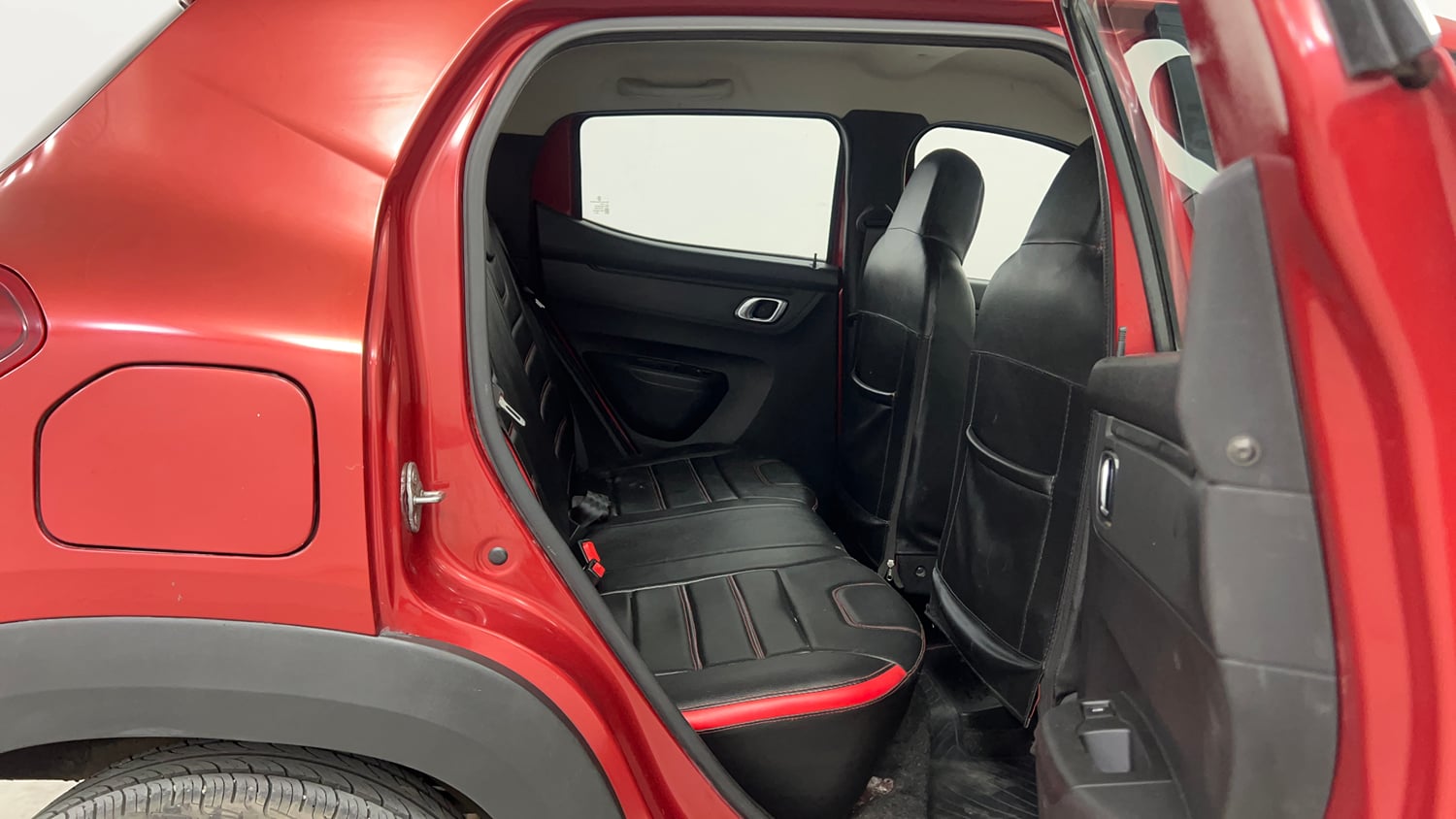 Used 2020 Renault Kwid 1.0 RXT AMT Opt Petrol Automatic interior RIGHT SIDE REAR DOOR CABIN VIEW
