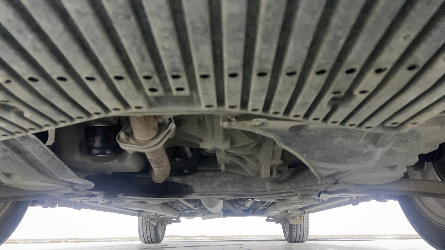 Used 2018 Maruti Suzuki Ciaz Alpha 1.4 MT Petrol Manual extra FRONT LEFT UNDERBODY VIEW