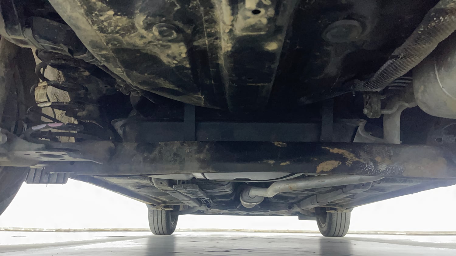Used 2024 Hyundai Exter SX (O) 1.2 AMT Petrol Automatic extra REAR UNDERBODY VIEW (TAKEN FROM REAR)