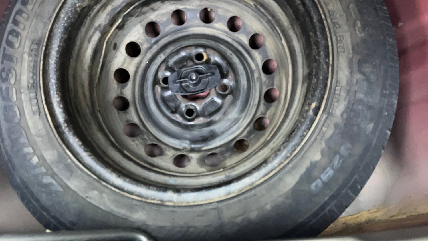 Used 2014 Maruti Suzuki Celerio VXi Petrol Manual tyres SPARE TYRE VIEW