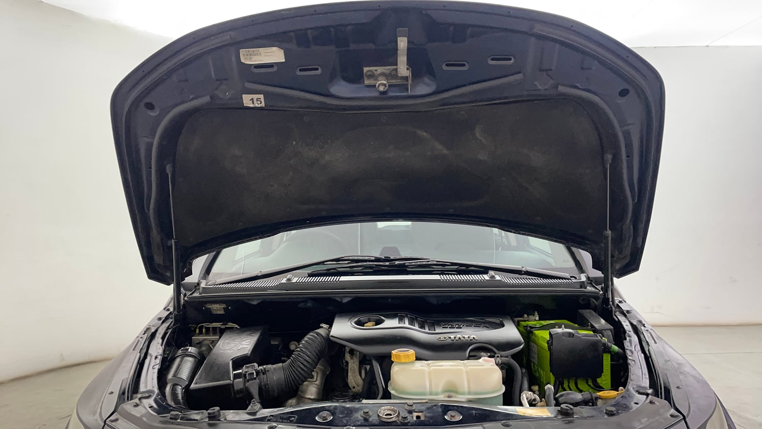Used 2019 Tata Hexa XTA 4x2 6 STR Diesel Automatic engine ENGINE & BONNET OPEN FRONT VIEW