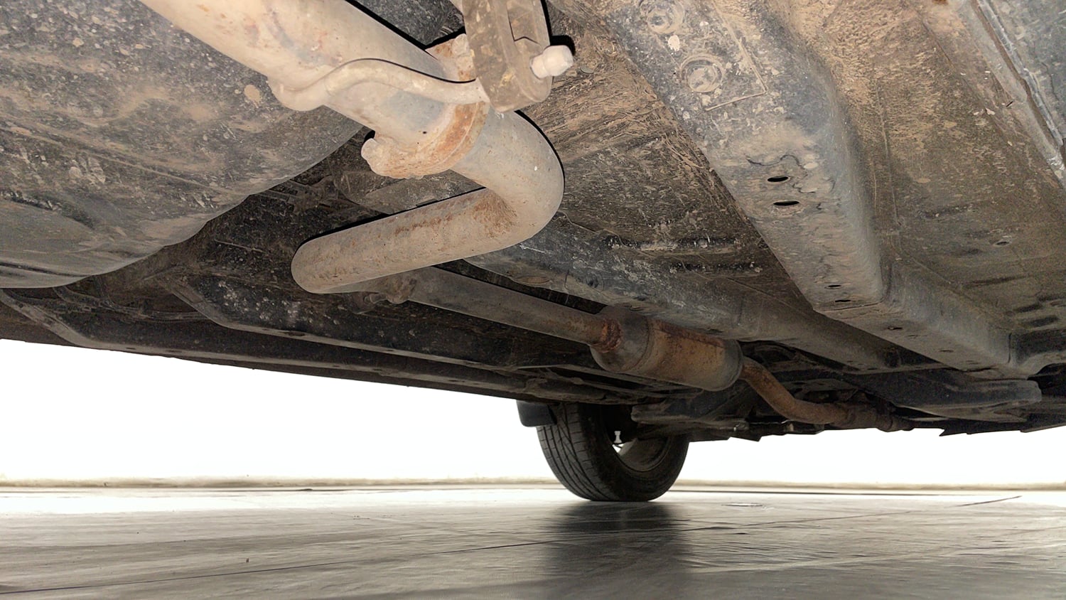 Used 2022 Tata Nexon XZA Plus (O) Petrol Automatic extra REAR RIGHT UNDERBODY VIEW