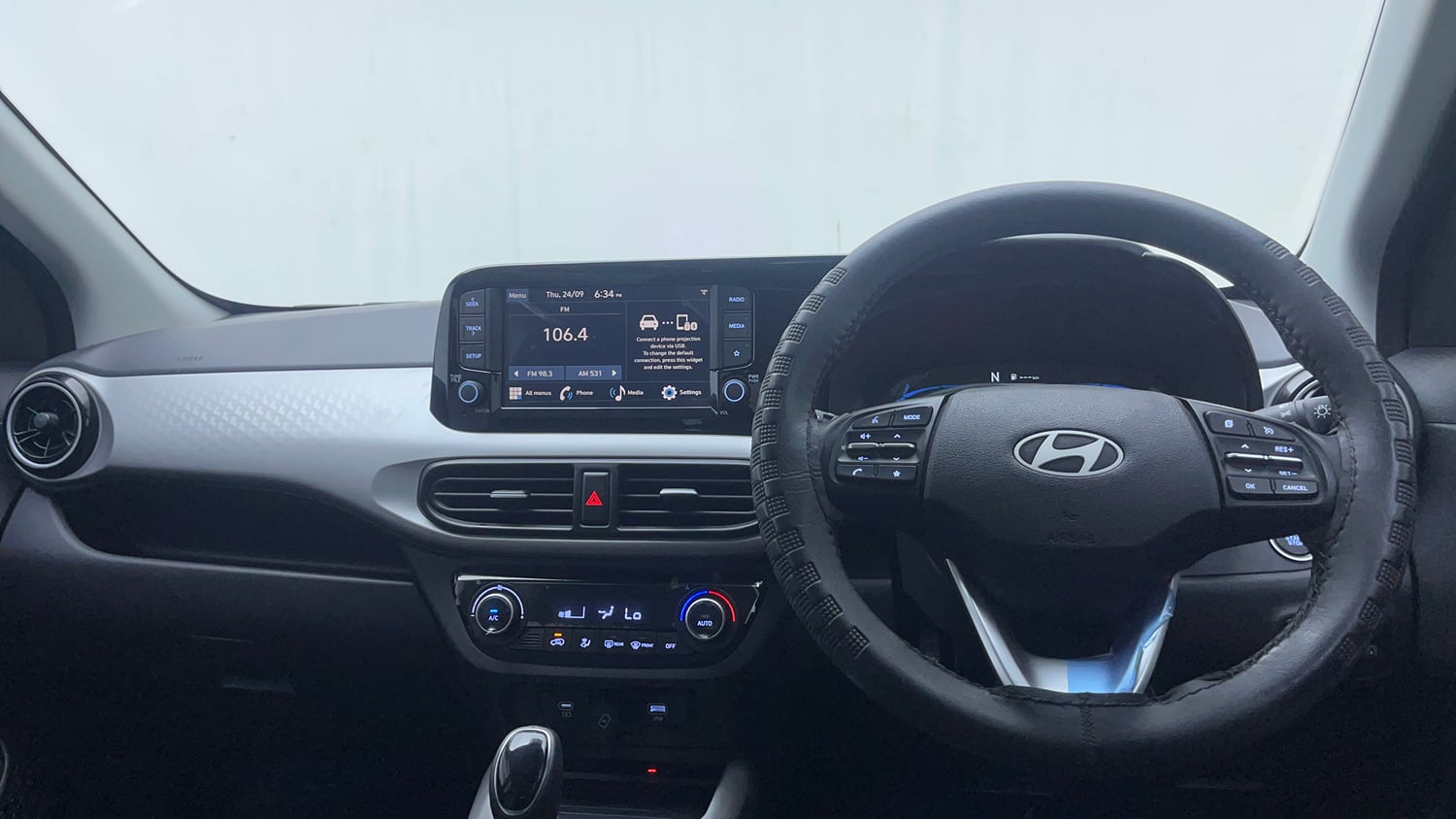 Used 2024 Hyundai Exter SX (O) 1.2 AMT Petrol Automatic interior DASHBOARD VIEW