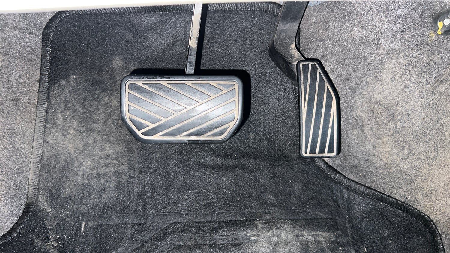 Used 2019 Maruti Suzuki Celerio VXi AMT Petrol Automatic interior PEDALS VIEW