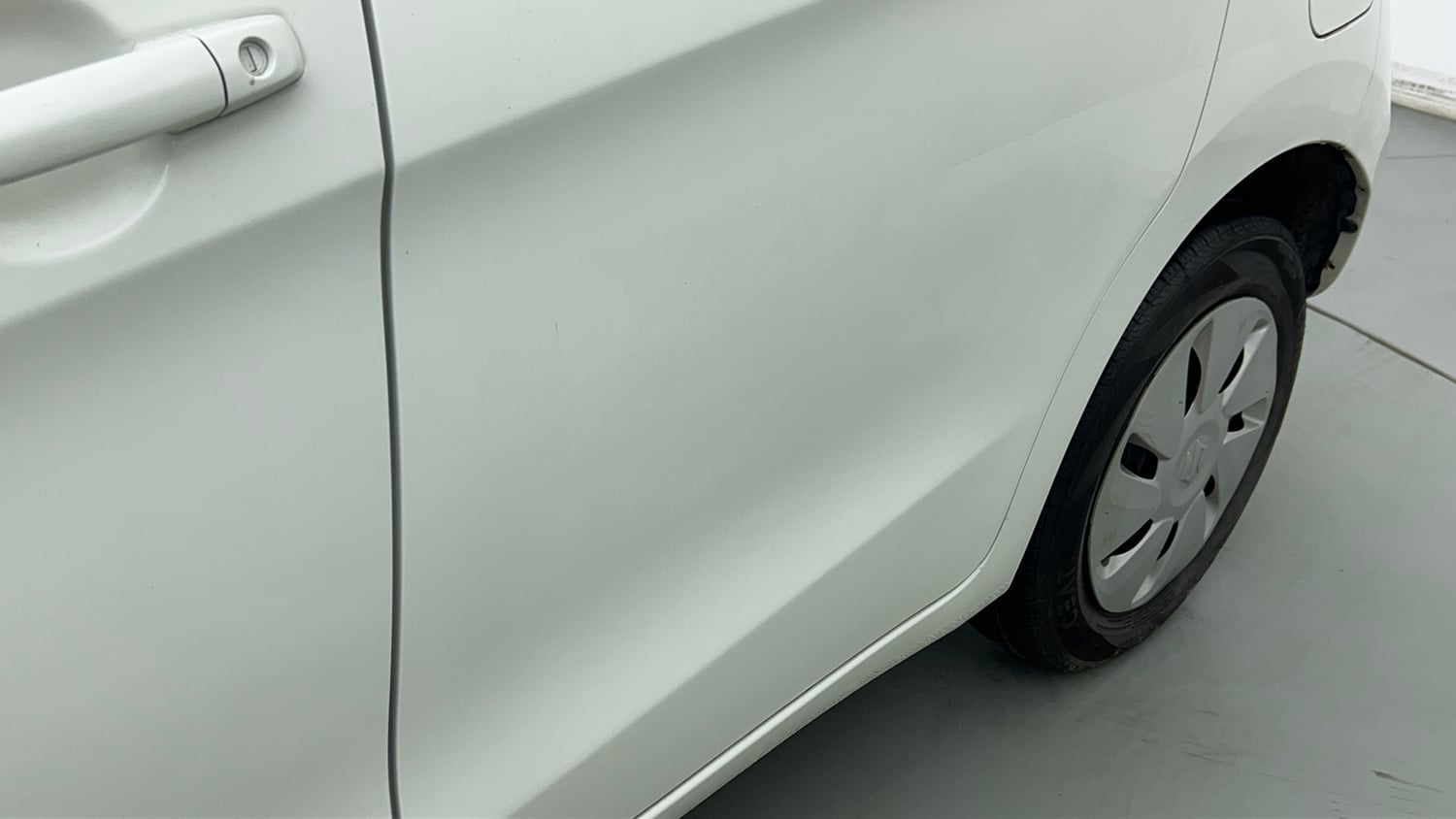 Used 2019 Maruti Suzuki Celerio VXi AMT Petrol Automatic dents MINOR SCRATCH