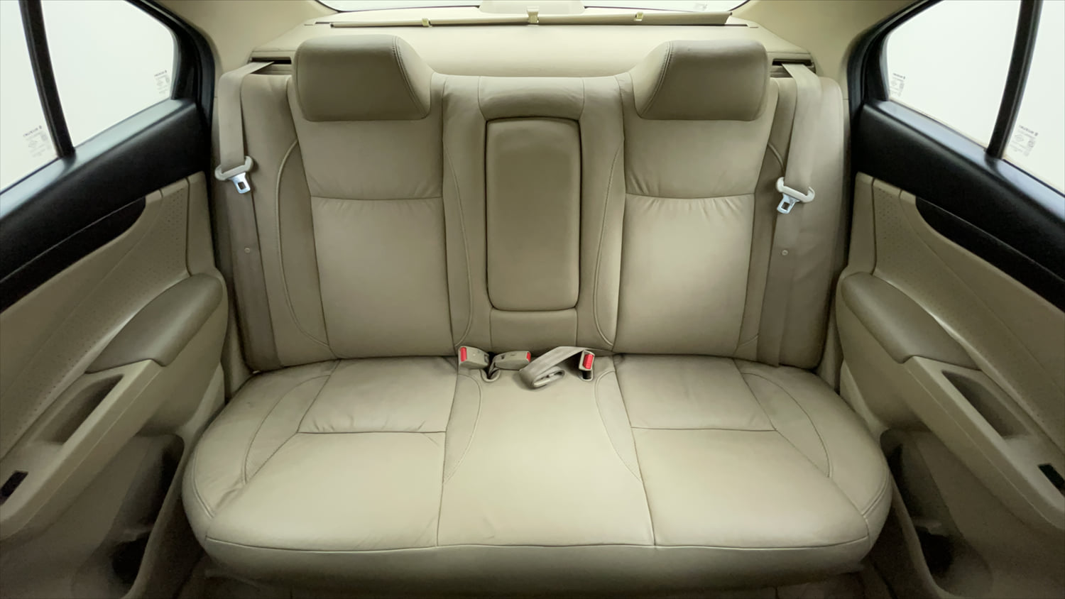 Used 2016 Maruti Suzuki Ciaz ZXi Petrol Manual interior REAR SEAT CONDITION VIEW