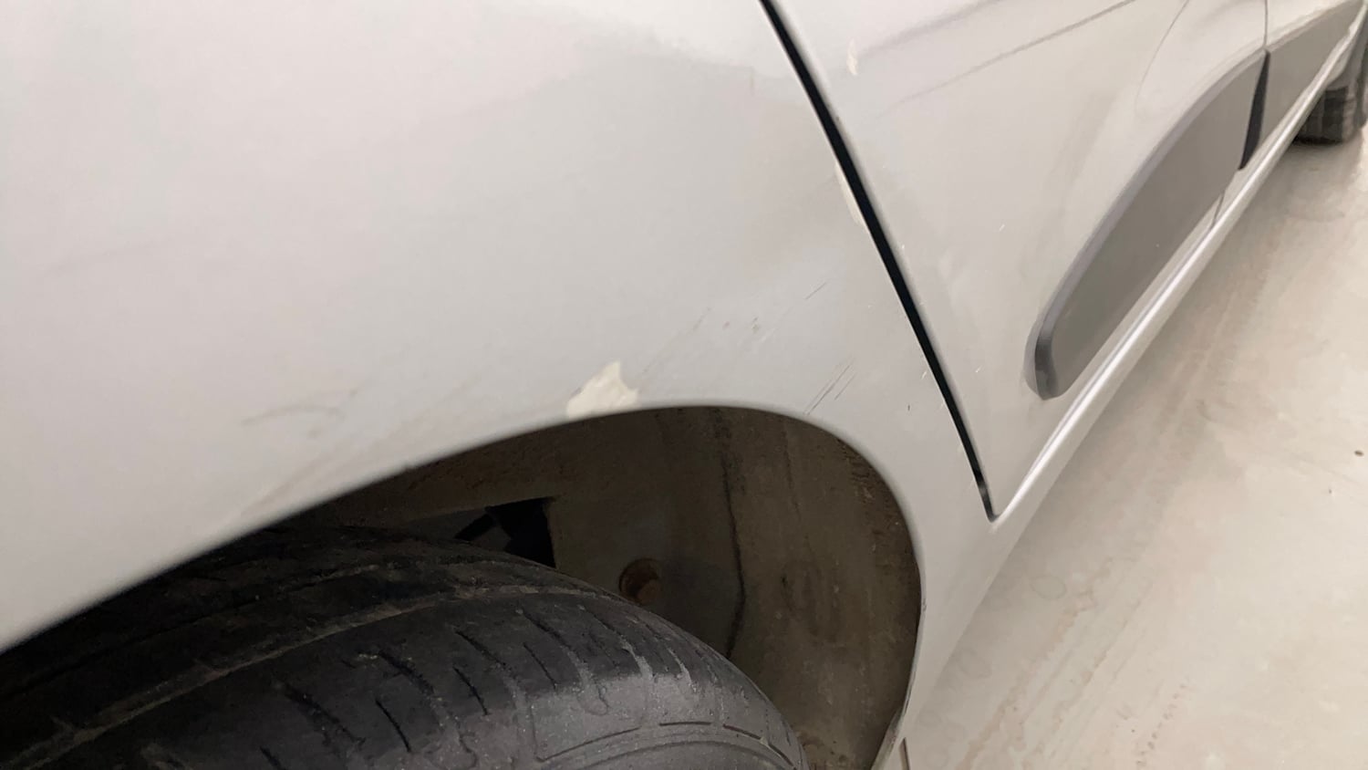 Used 2019 Hyundai Grand i10 Sportz AT 1.2 Kappa VTVT Petrol Automatic dents MINOR DENT