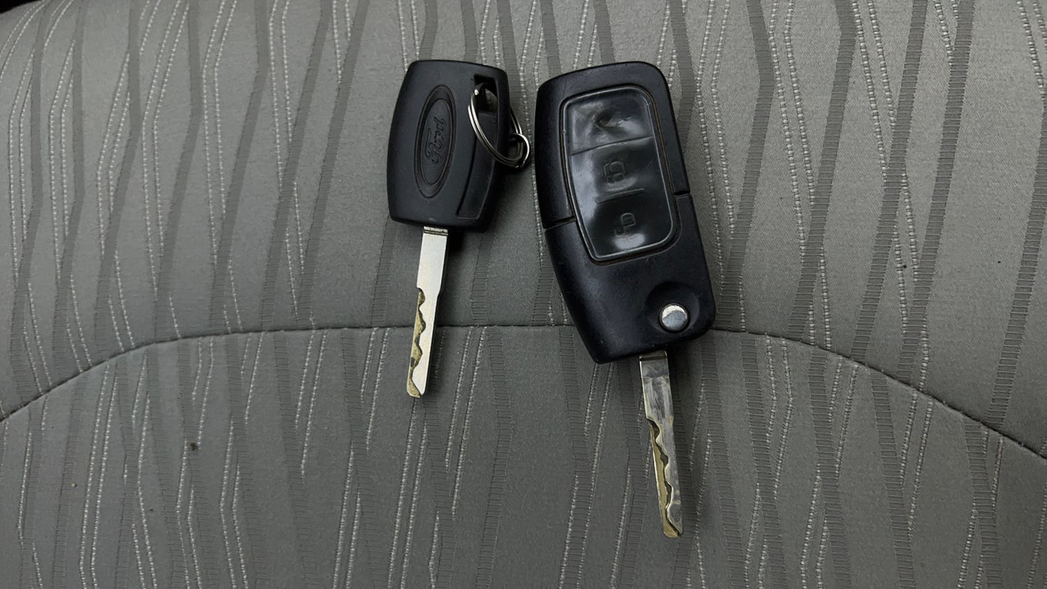 Used 2014 Ford EcoSport Titanium 1.5 Ti-VCT AT Petrol Automatic extra CAR KEY VIEW