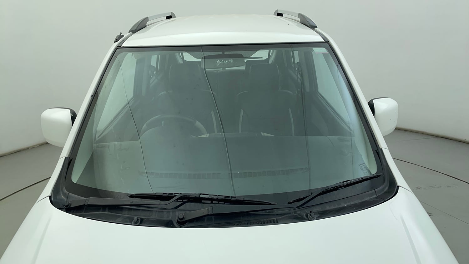 Used 2015 Maruti Suzuki Wagon R VXI Petrol Manual exterior FRONT WINDSHIELD VIEW