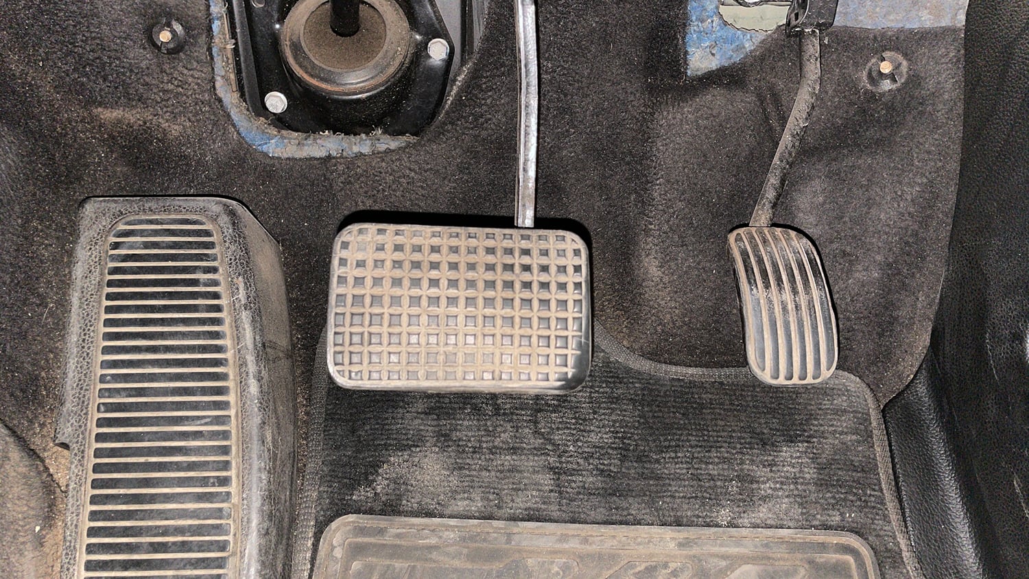 Used 2019 Tata Hexa XTA 4x2 6 STR Diesel Automatic interior PEDALS VIEW