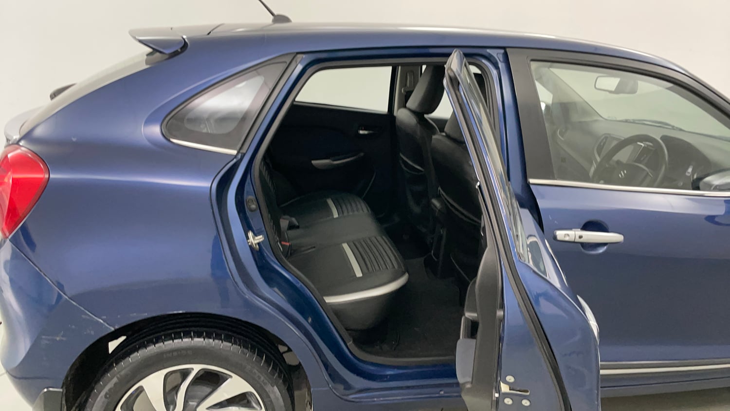 Used 2021 Maruti Suzuki Baleno Zeta Petrol Manual interior RIGHT SIDE REAR DOOR CABIN VIEW