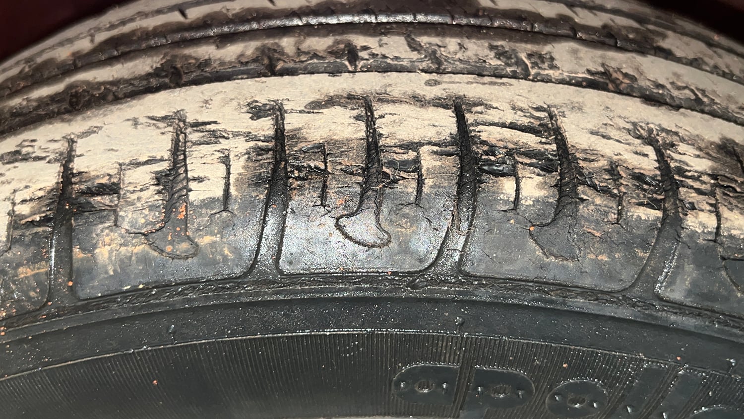 Used 2018 Hyundai Grand i10 Magna 1.2 Kappa VTVT Petrol Manual tyres RIGHT FRONT TYRE TREAD VIEW