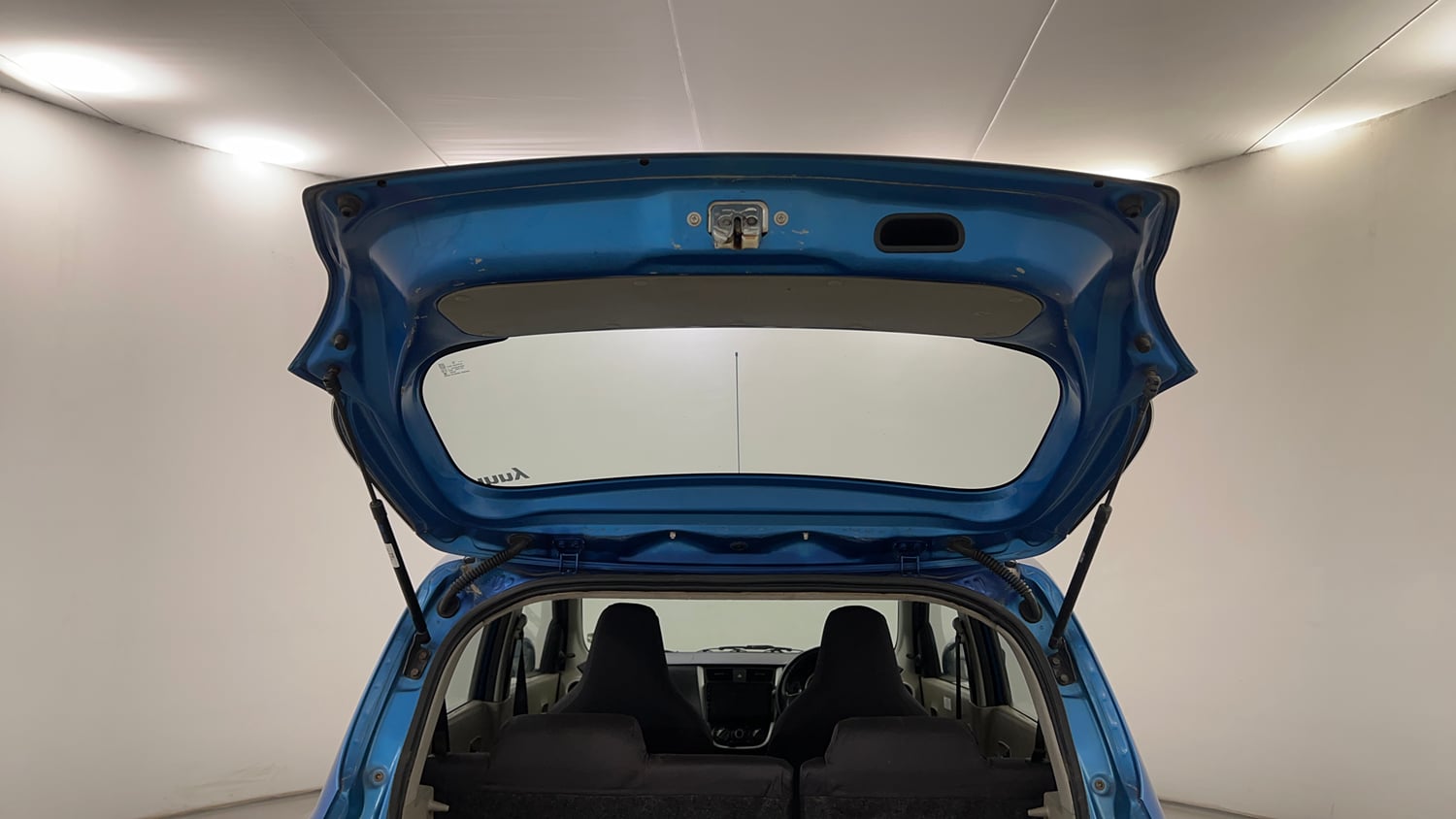 Used 2014 Maruti Suzuki Celerio VXi AMT Petrol Automatic interior DICKY DOOR OPEN VIEW