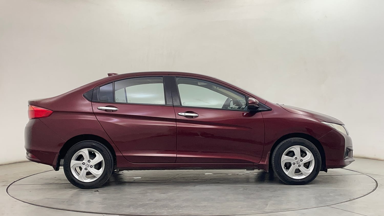 Used 2016 Honda City VX (O) MT Petrol Manual exterior RIGHT SIDE VIEW