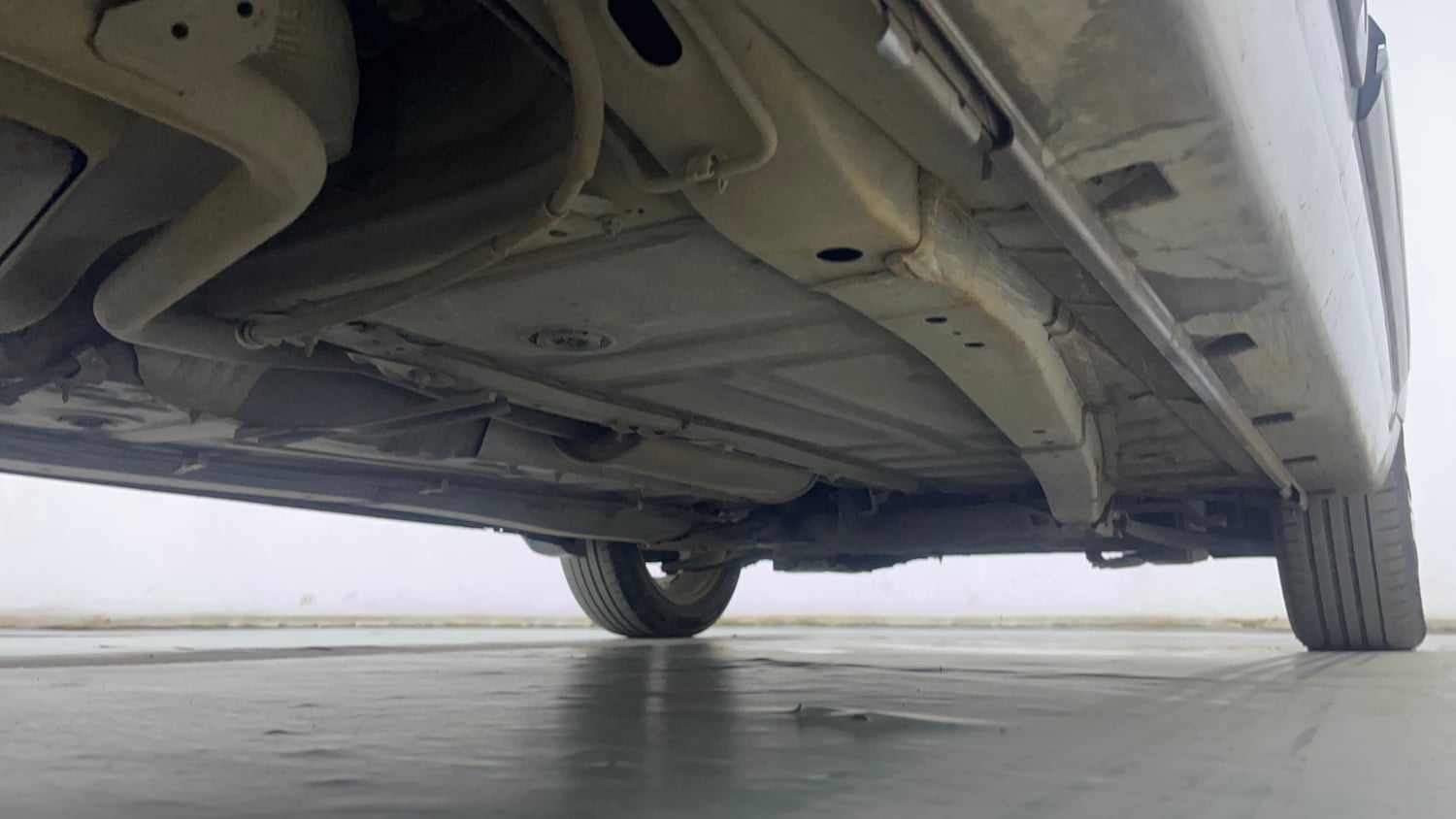Used 2021 Maruti Suzuki Baleno Zeta Petrol Manual extra REAR RIGHT UNDERBODY VIEW
