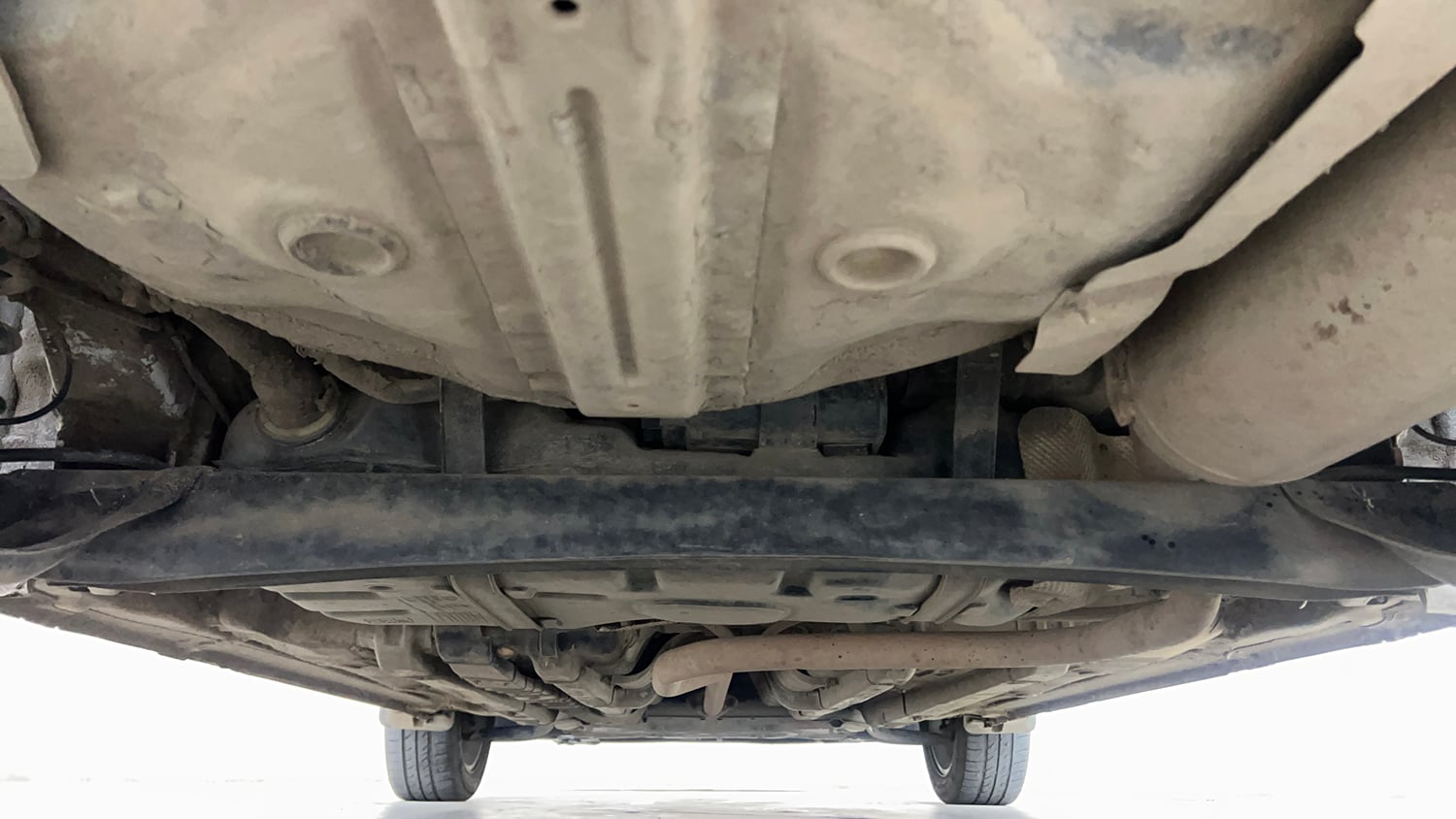 Used 2019 Hyundai Elite i20 Asta 1.2 (O) Petrol Manual extra REAR UNDERBODY VIEW (TAKEN FROM REAR)