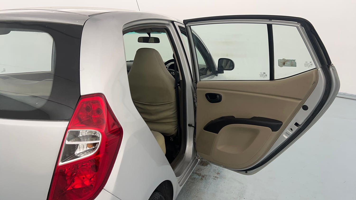 Used 2014 Hyundai i10 Magna 1.1 iRDE2 Petrol Manual interior RIGHT REAR DOOR OPEN VIEW