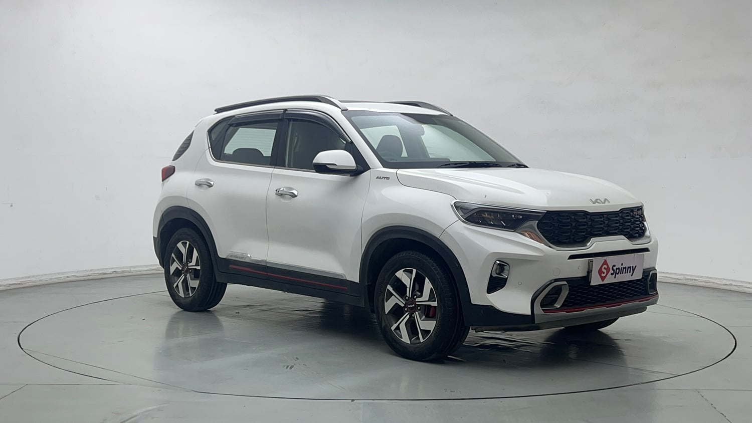 Used 2022 Kia Sonet GTX Plus 1.5 AT Diesel Automatic exterior RIGHT FRONT CORNER VIEW