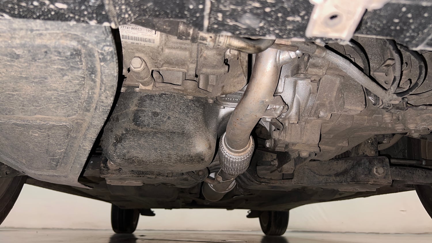 Used 2016 Volkswagen Polo Highline1.2L (P) Petrol Manual extra FRONT LEFT UNDERBODY VIEW