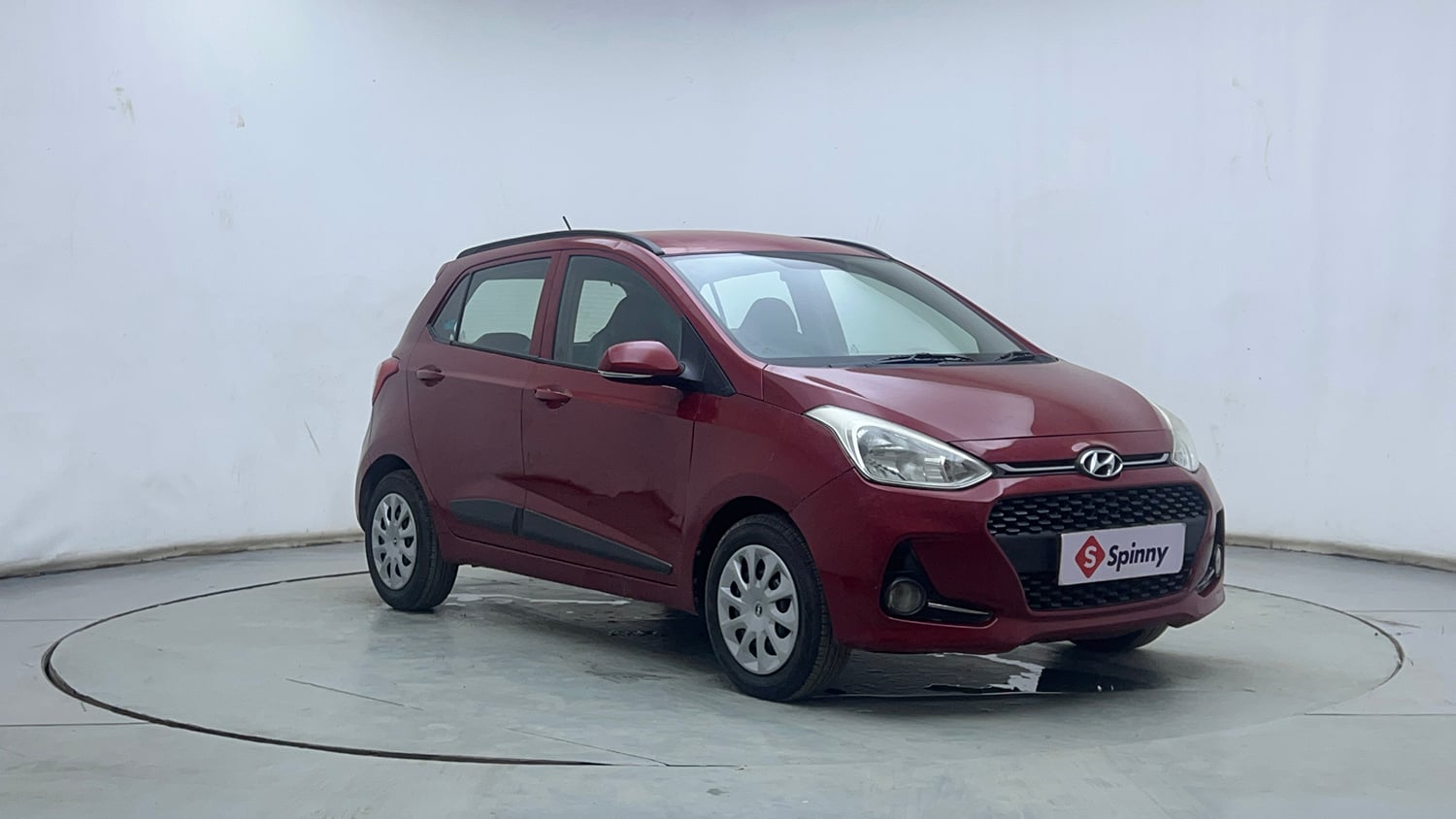 Used 2019 Hyundai Grand i10 Sportz U2 1.2 CRDi Diesel Manual exterior RIGHT FRONT CORNER VIEW