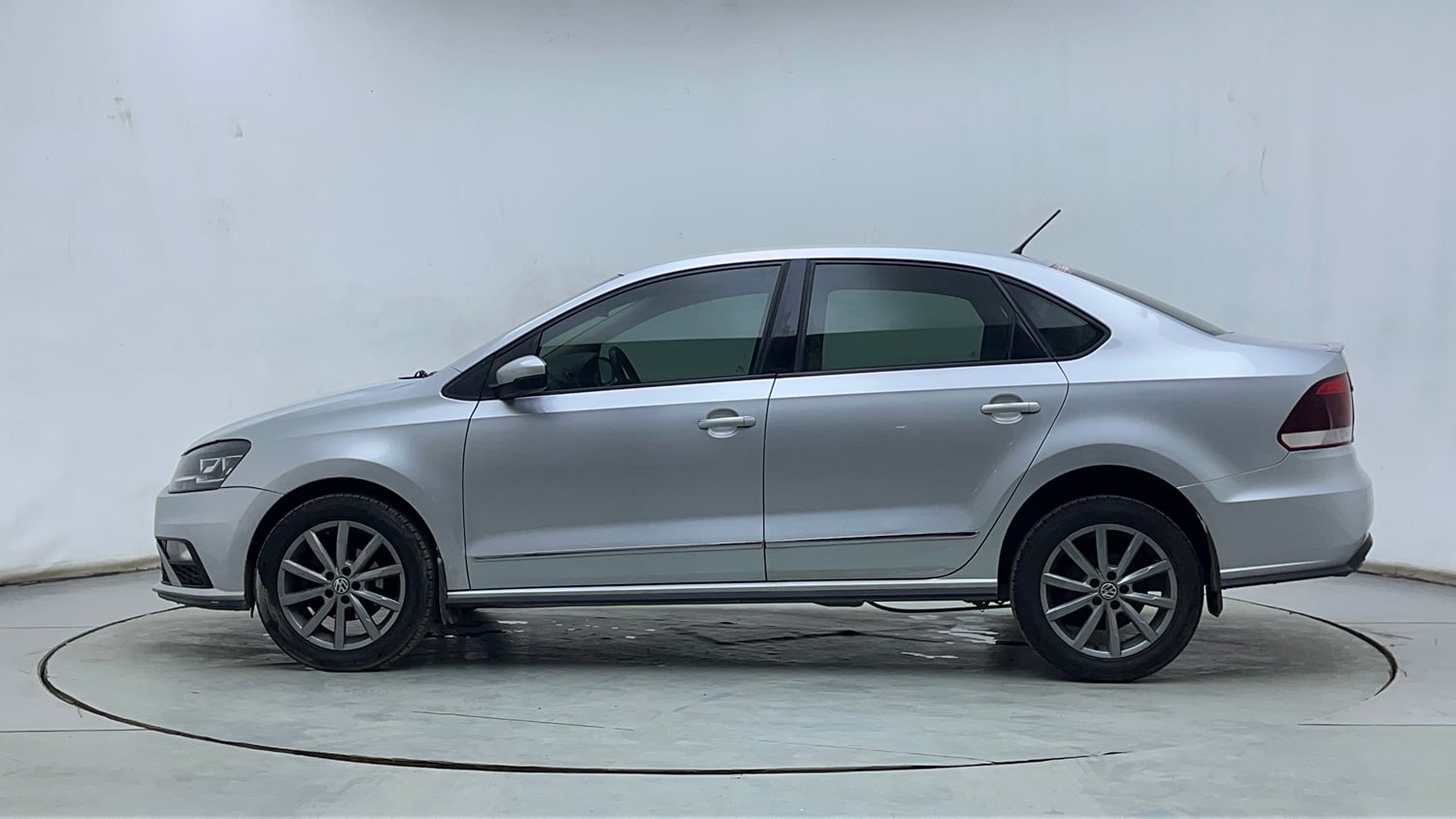 Used 2022 Volkswagen Vento Highline Plus 1.0L TSI Automatic Petrol Automatic exterior LEFT SIDE VIEW