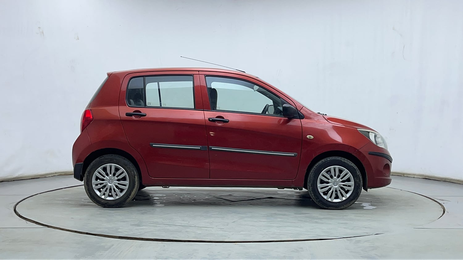 Used 2014 Maruti Suzuki Celerio VXi Petrol Manual exterior RIGHT SIDE VIEW