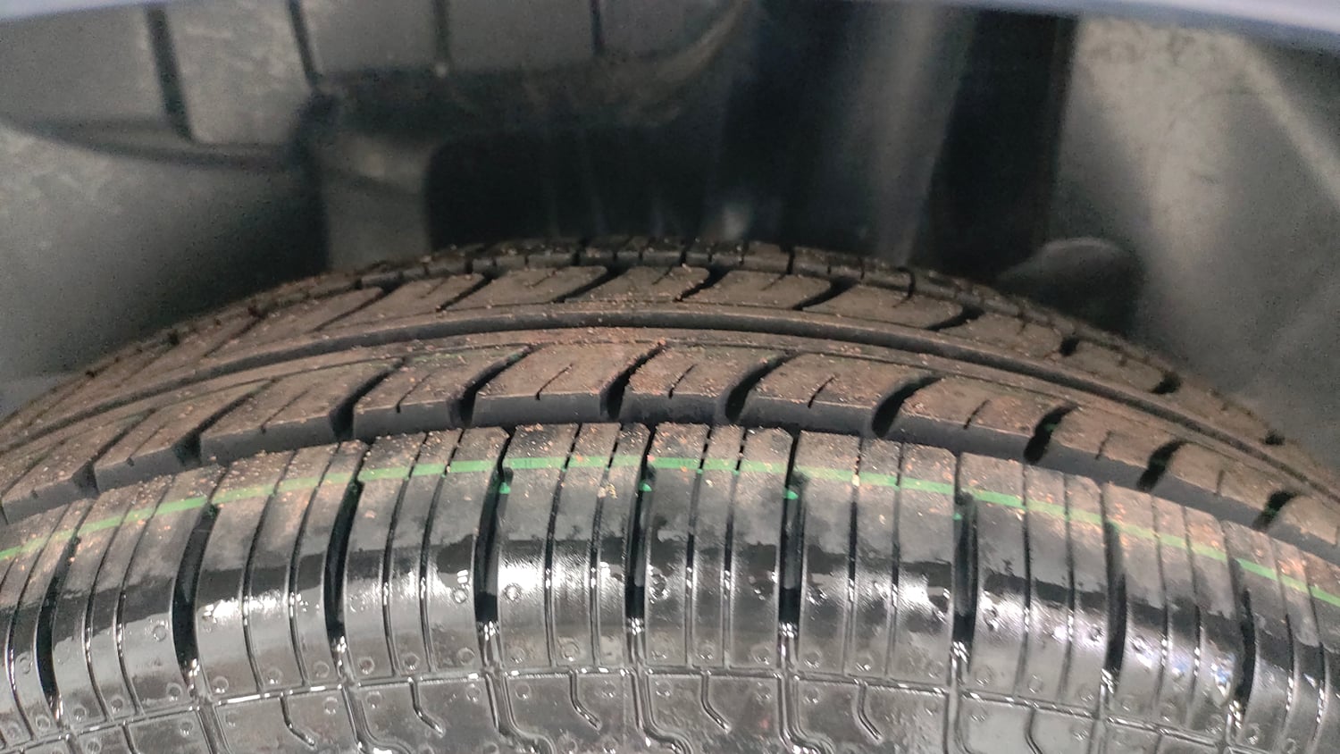 Used 2022 Maruti Suzuki Swift VXi Petrol Manual tyres LEFT REAR TYRE TREAD VIEW