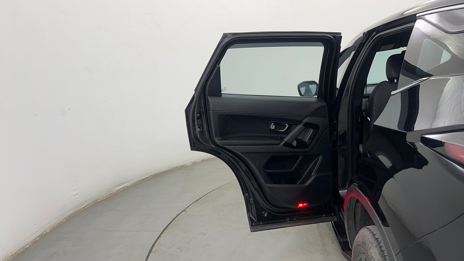 Used 2022 Tata Harrier XZ Plus Dark Edition Diesel Manual interior LEFT REAR DOOR OPEN VIEW
