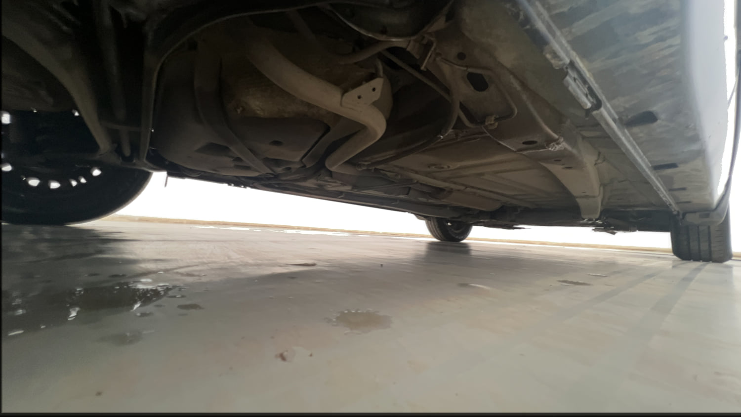 Used 2021 Maruti Suzuki Baleno Delta Petrol Manual extra REAR RIGHT UNDERBODY VIEW