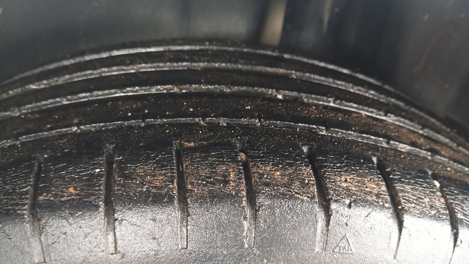 Used 2016 Maruti Suzuki Ciaz ZXi+ RS Petrol Manual tyres LEFT REAR TYRE TREAD VIEW