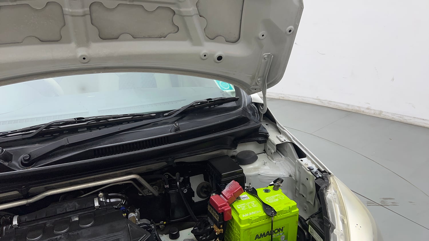 Used 2019 Maruti Suzuki Celerio VXi AMT Petrol Automatic engine ENGINE LEFT SIDE HINGE & APRON VIEW