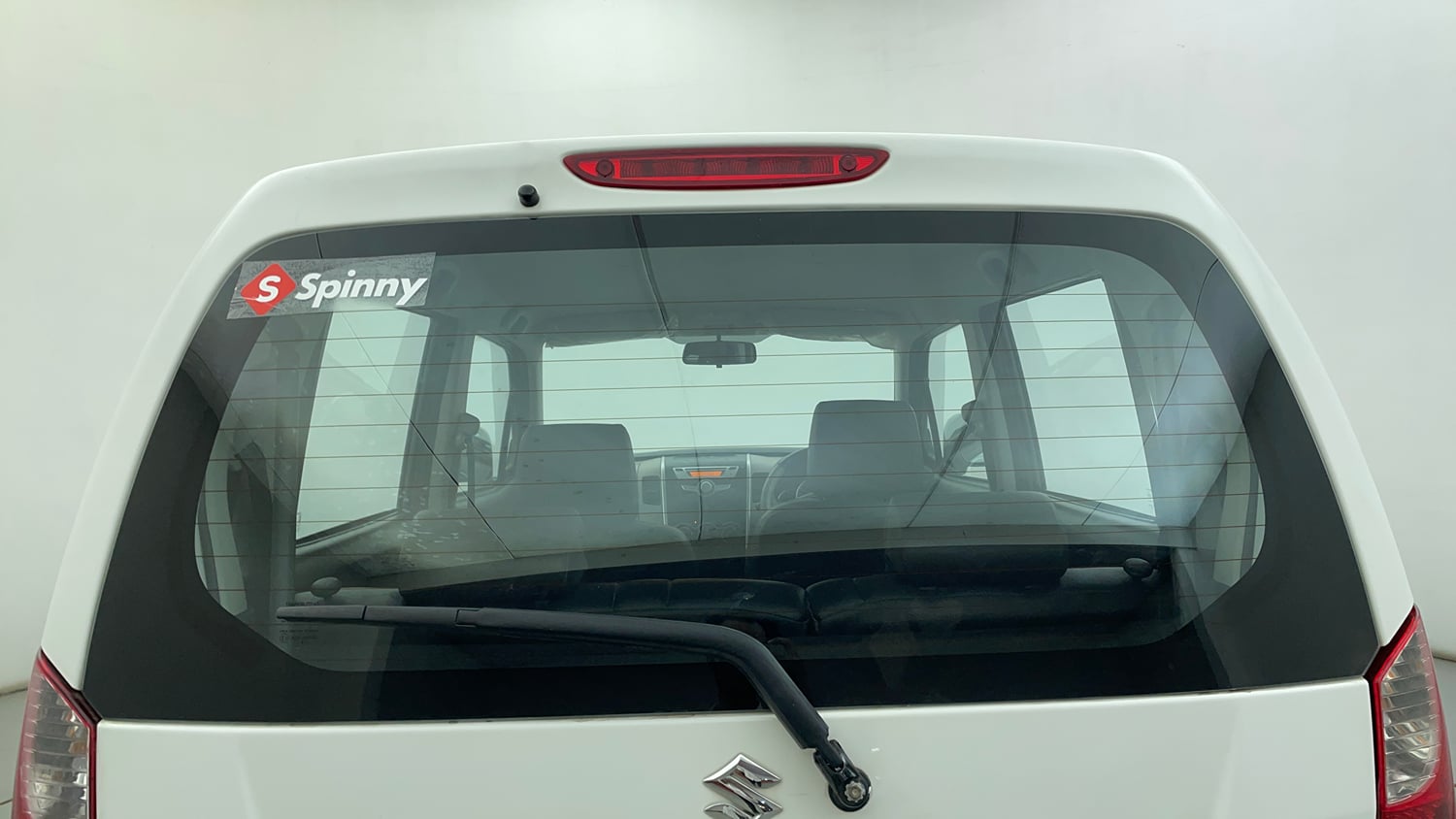 Used 2015 Maruti Suzuki Wagon R VXI Petrol Manual exterior BACK WINDSHIELD VIEW
