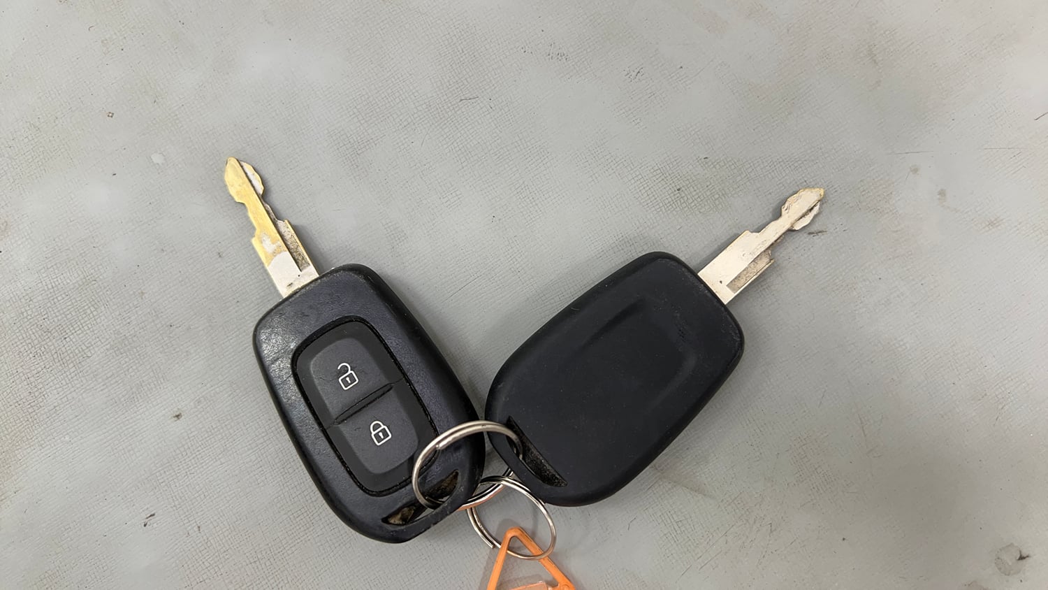 Used 2020 Renault Kwid 1.0 RXT AMT Opt Petrol Automatic extra CAR KEY VIEW